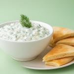 Joghurtsalat mit Auberginen